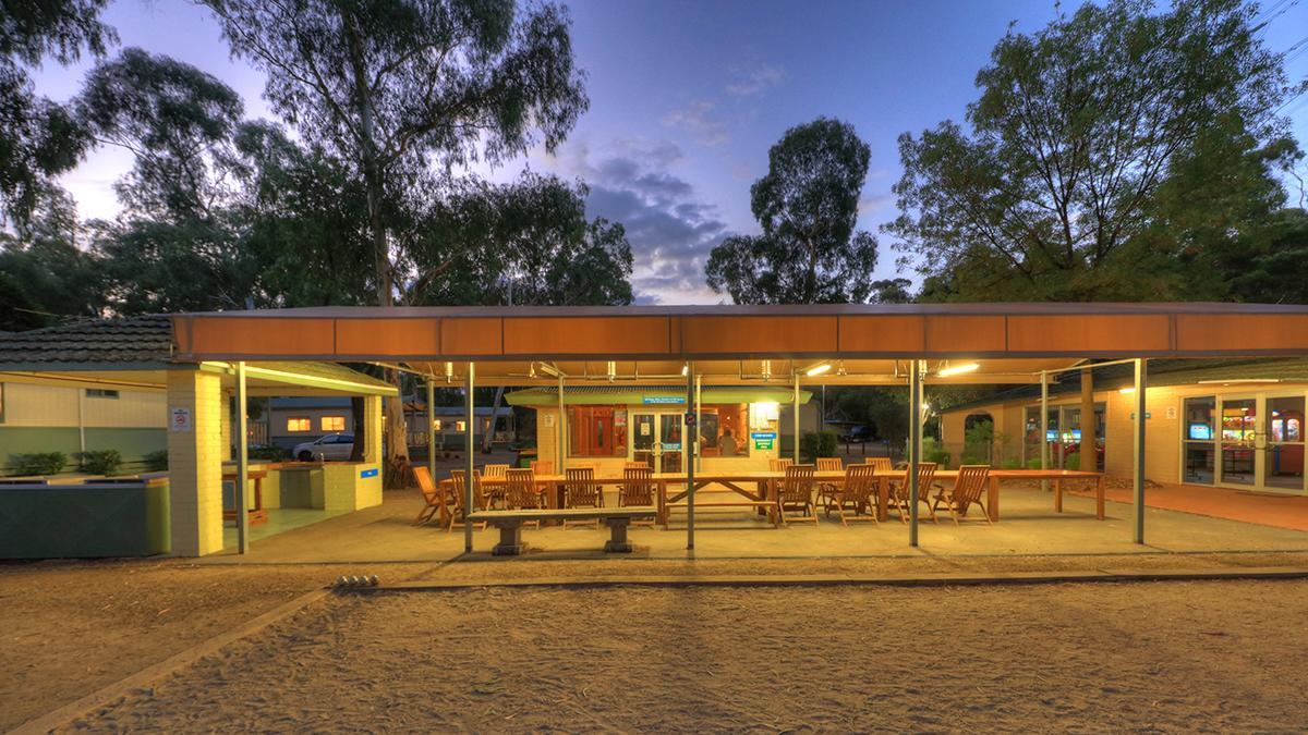 Crystal Brook Tourist Park Otel Doncaster East Dış mekan fotoğraf